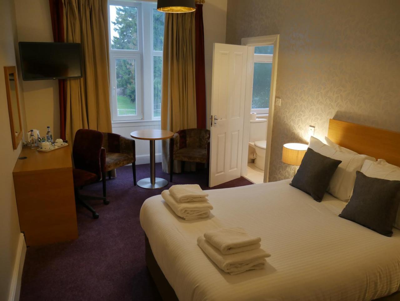 The Speyside Hotel And Restaurant Grantown-on-Spey Exterior foto